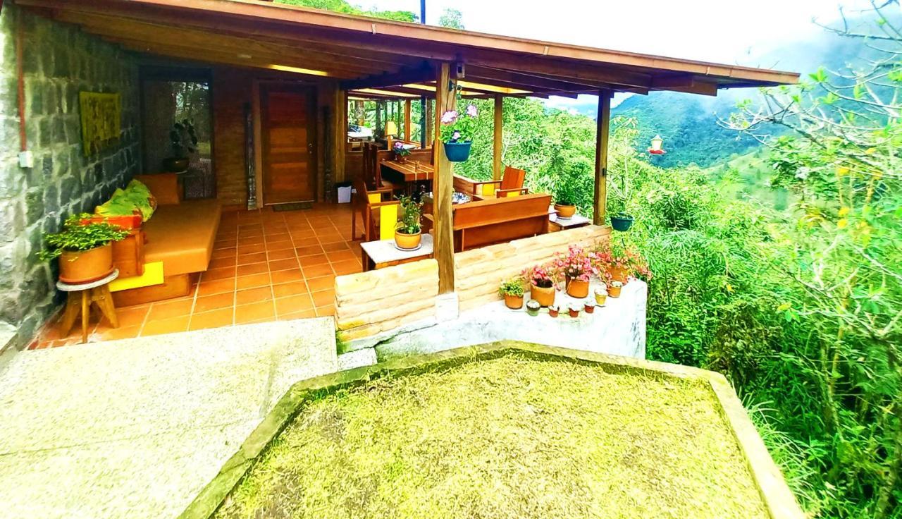 Finca Petrona Calacali 外观 照片