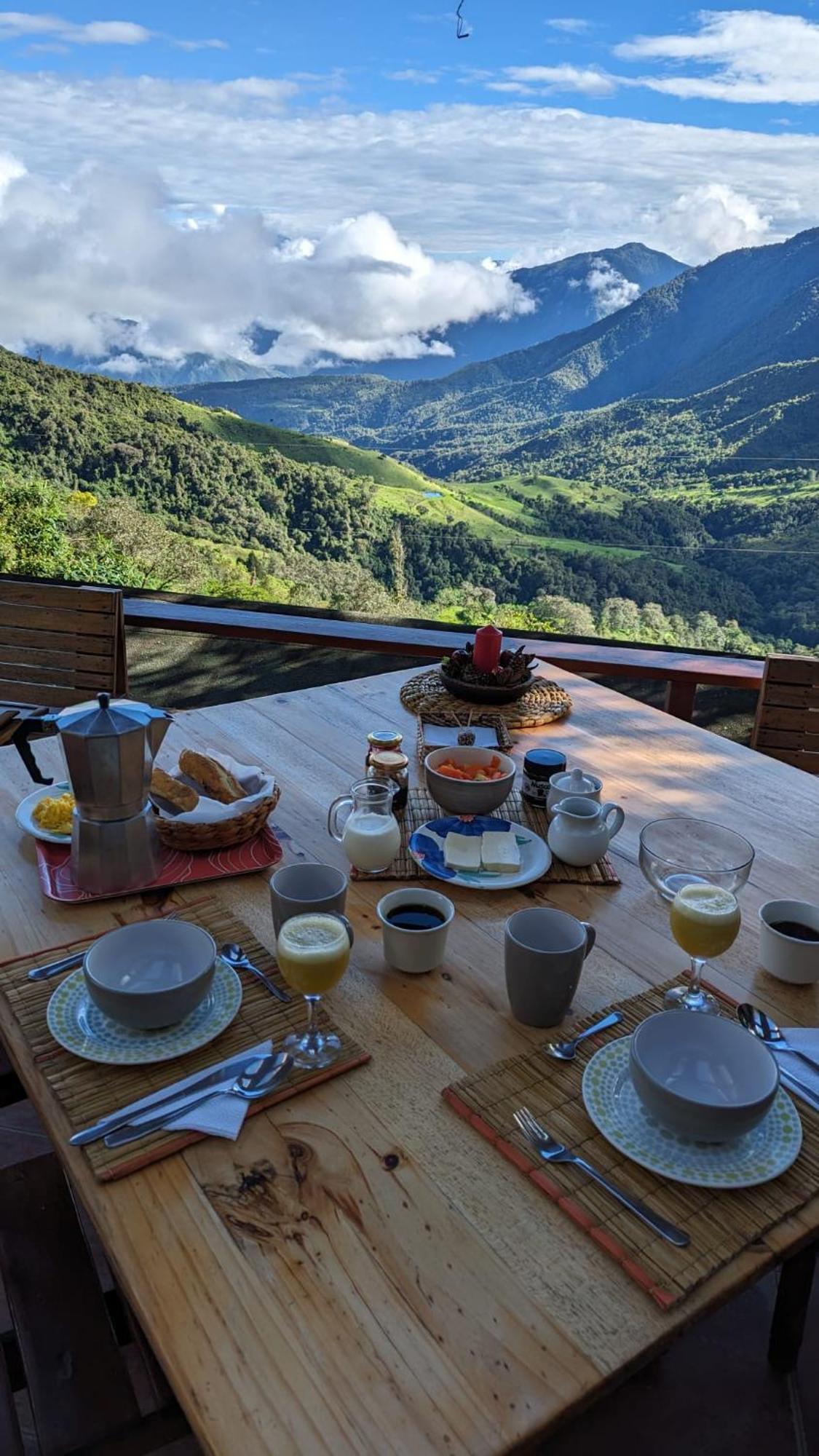 Finca Petrona Calacali 外观 照片